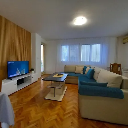 شقة Anaema سكوبجي